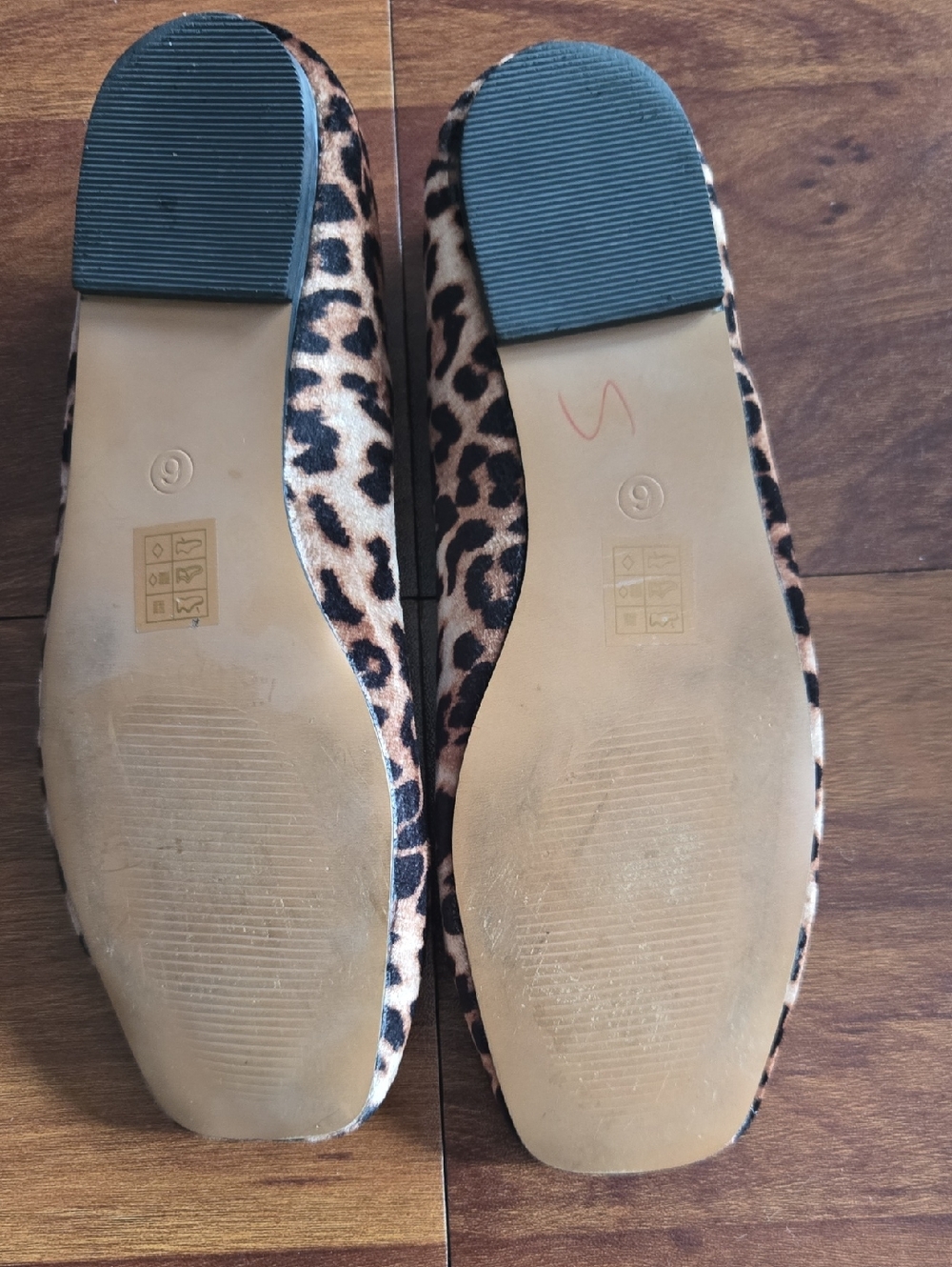 "OSOS" Leopard Print Mary Jane Flats with Crystal Strap SZ 9 - Picture 4 of 5